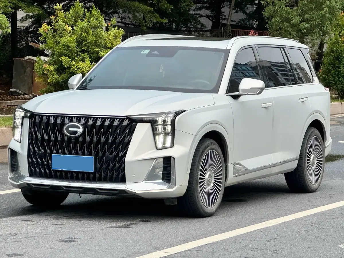 2022 GAC Trumpchi GS8 2.0T 190HP L4 E-CVT Hybrid