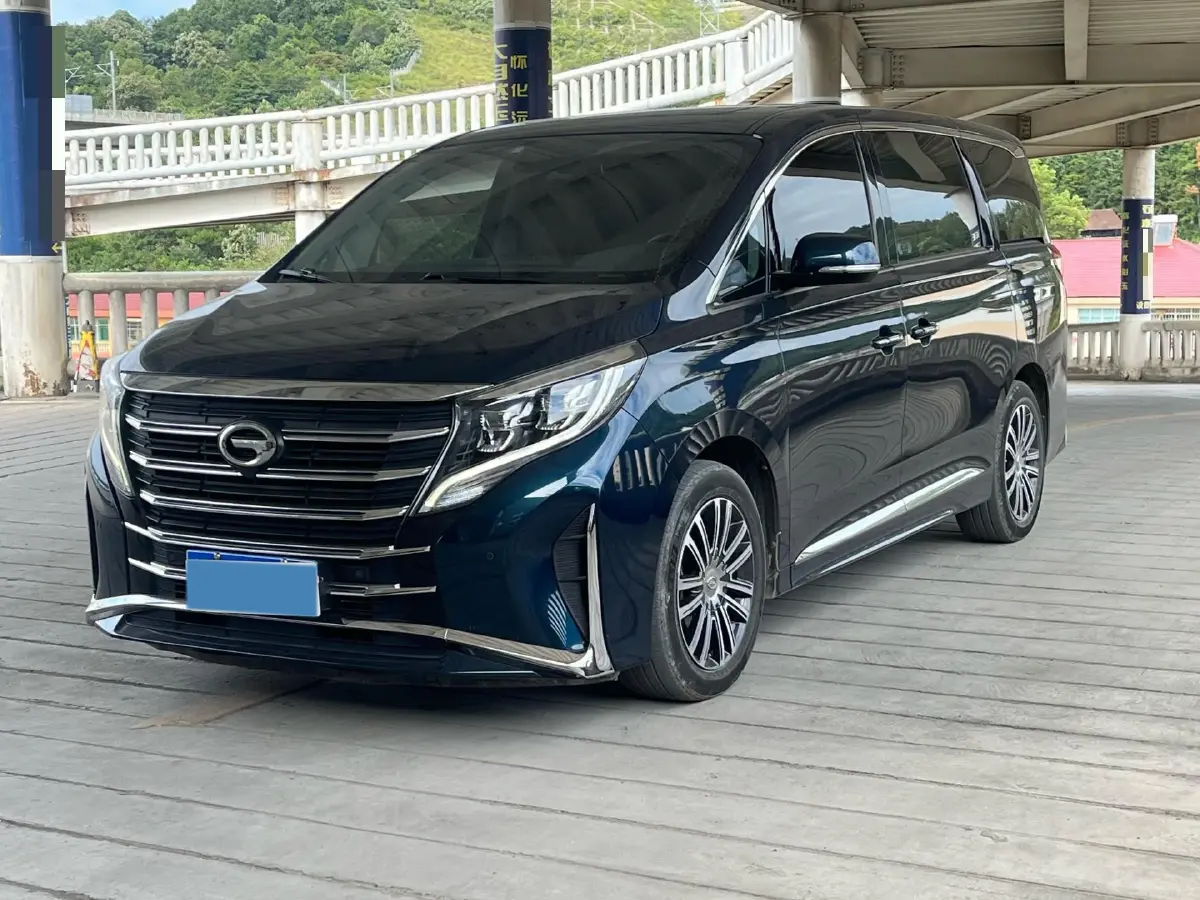 2021 GAC Trumpchi M8 2.0T 252HP L4 8AT