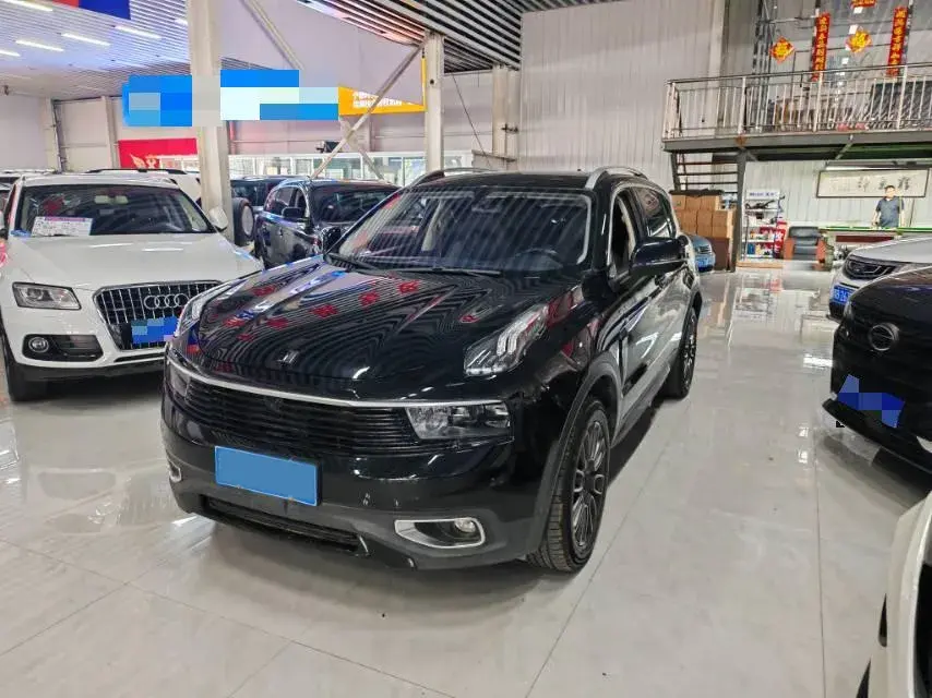 2019 LYNK&CO 01 2.0T 190HP L4 6AT