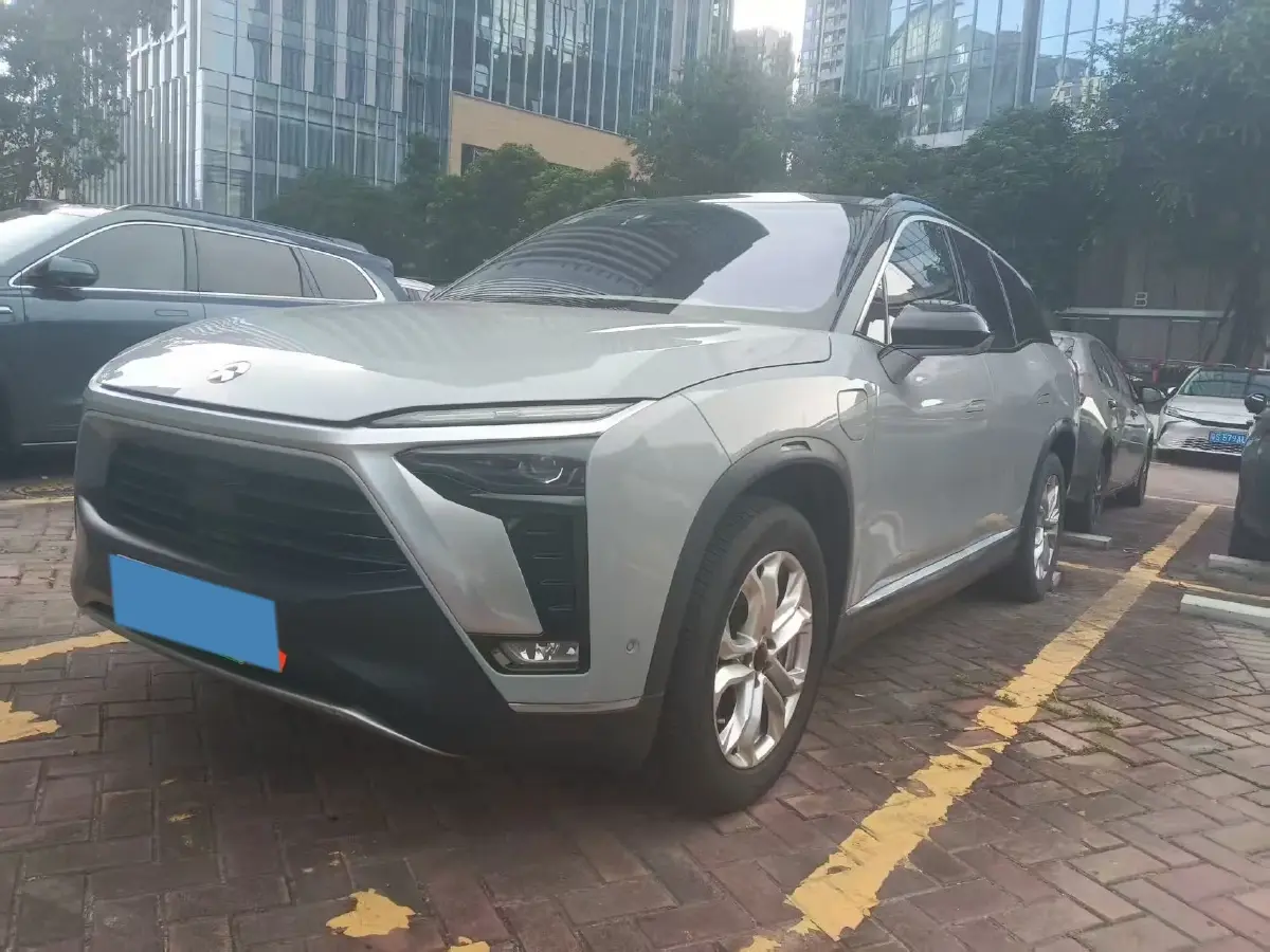 2020 NIO ES8 BEV 70KWH