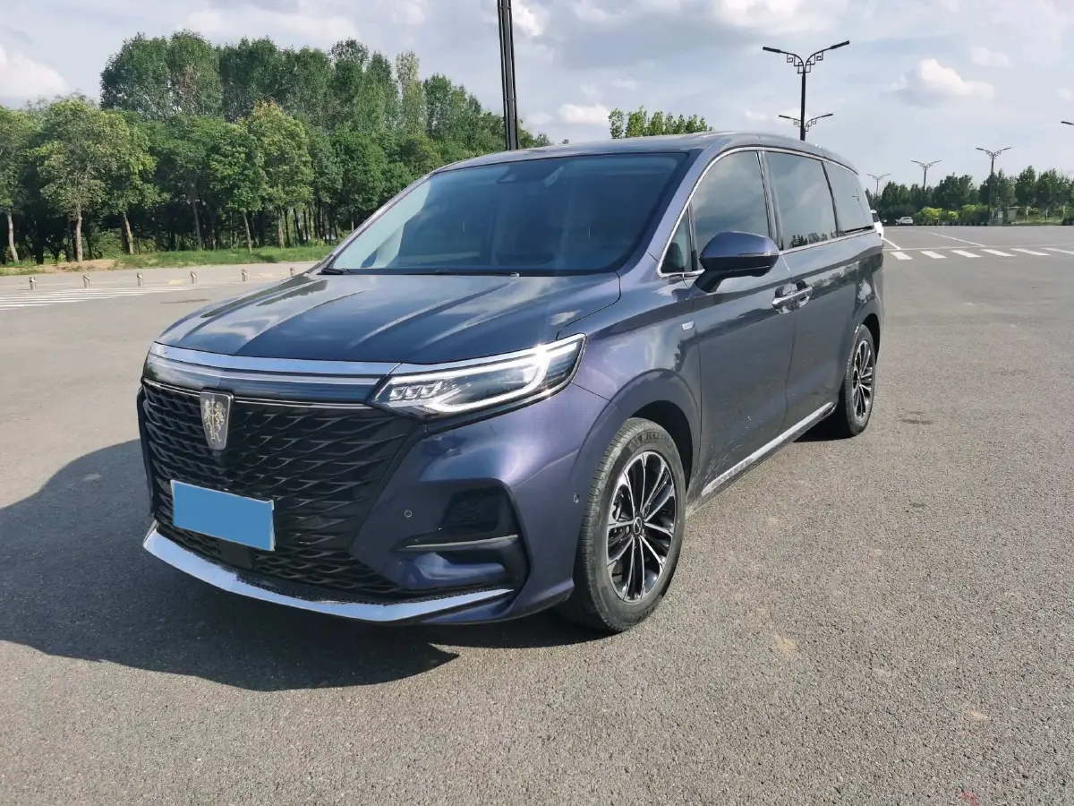 2021 Roewe iMAX8 2.0T 234HP L4 8AT