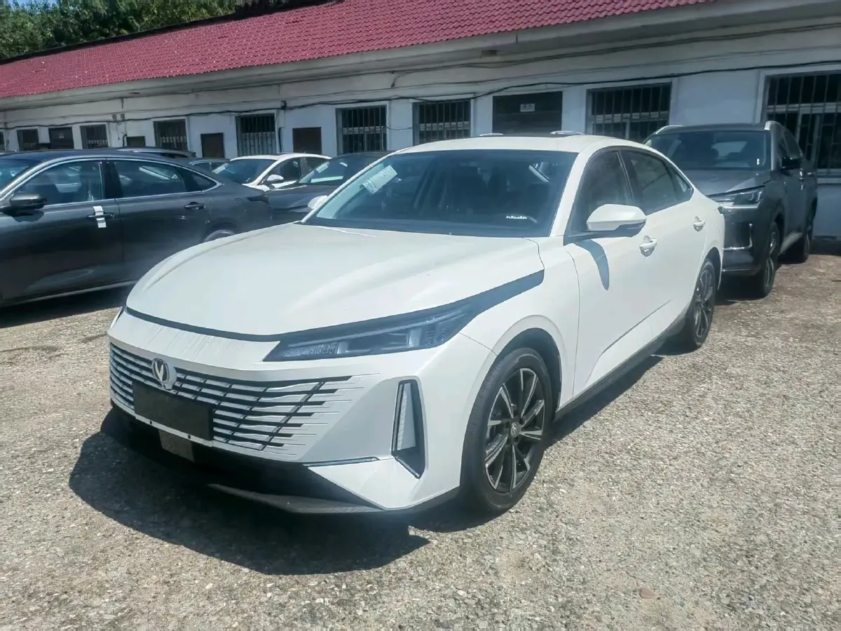 2023 ChangAn Eado 1.4T 160HP L4 7DCT