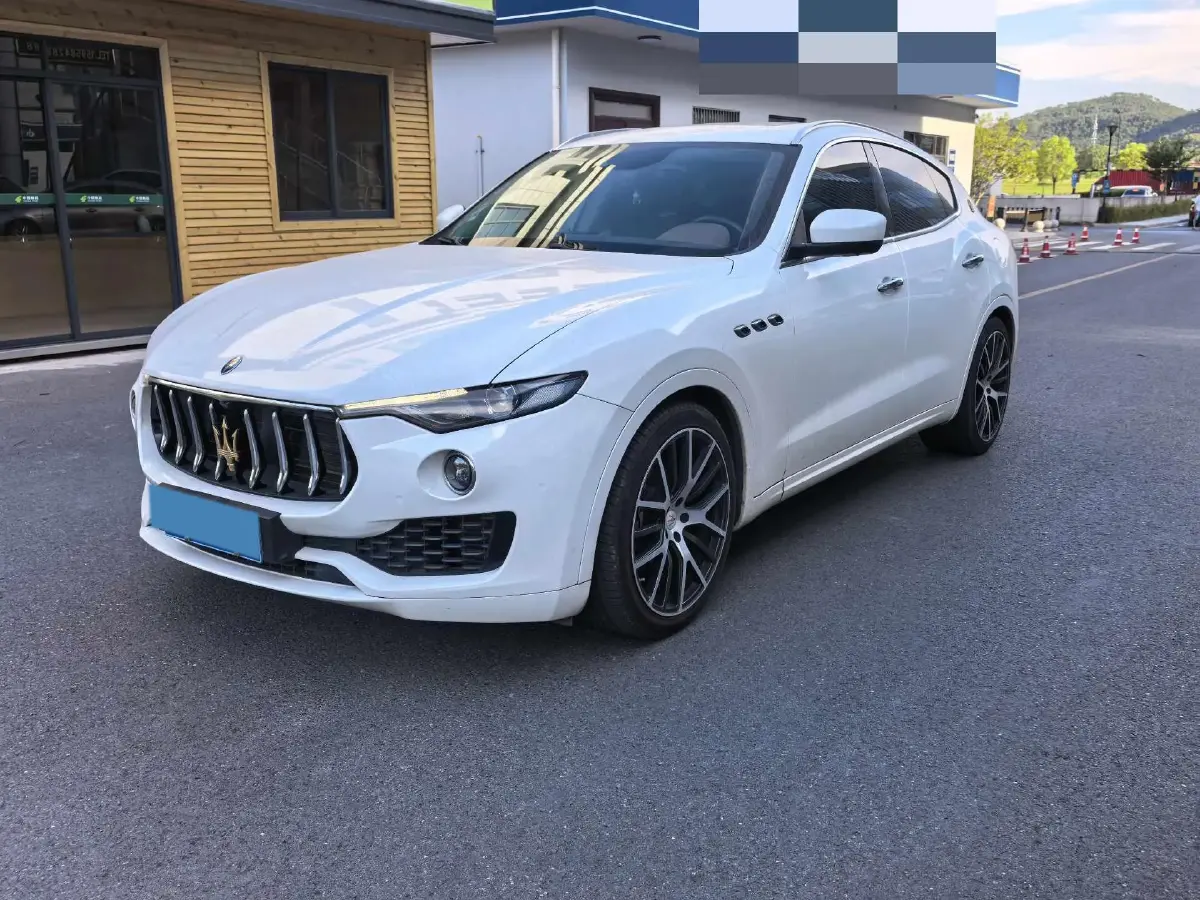 2018 Maserati Levante 3.0T 350HP V6 8AT