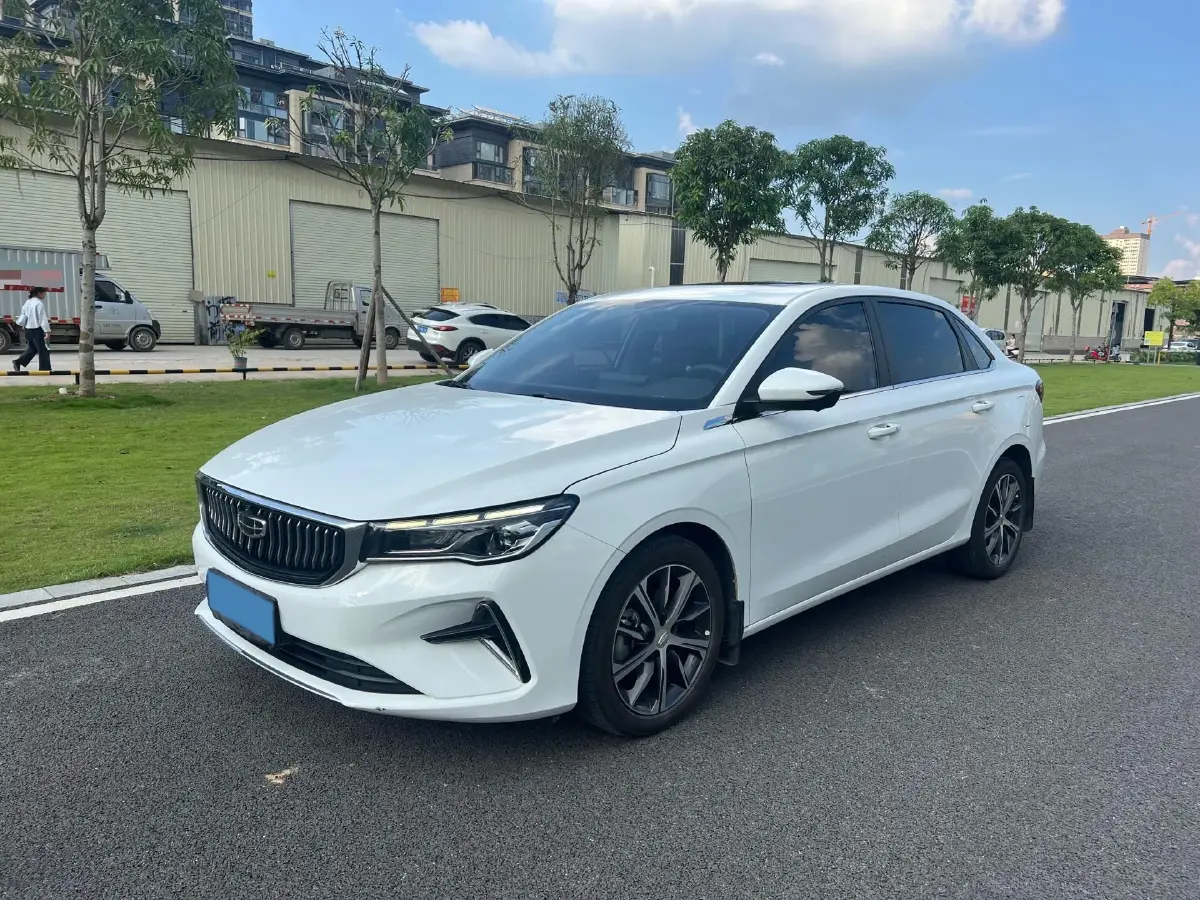 2022 Geely Emgrand L 1.4T 141HP L4 CVT