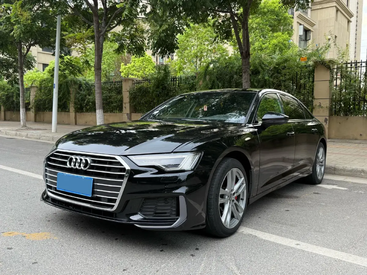 2019 Audi A6L 2.0T 190HP L4 7DCT