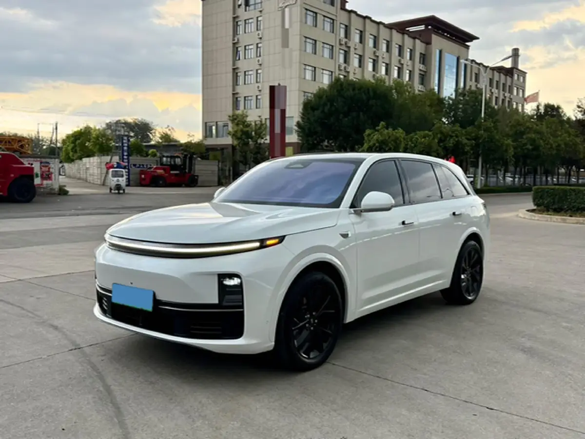 2023 Li L7 Range Extended 154HP REEV 40.9KWH