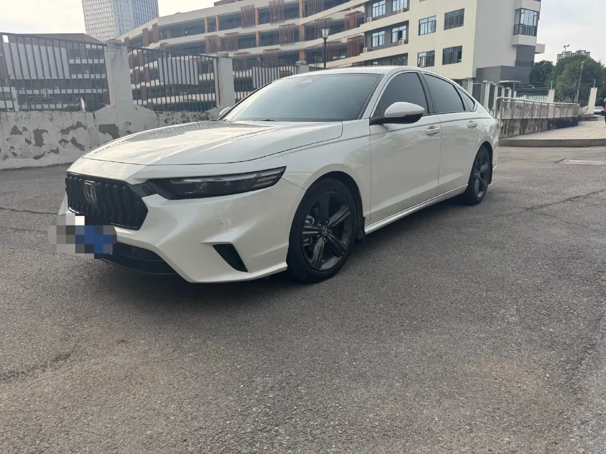 2024 Honda Inspire 1.5T 192HP L4 CVT