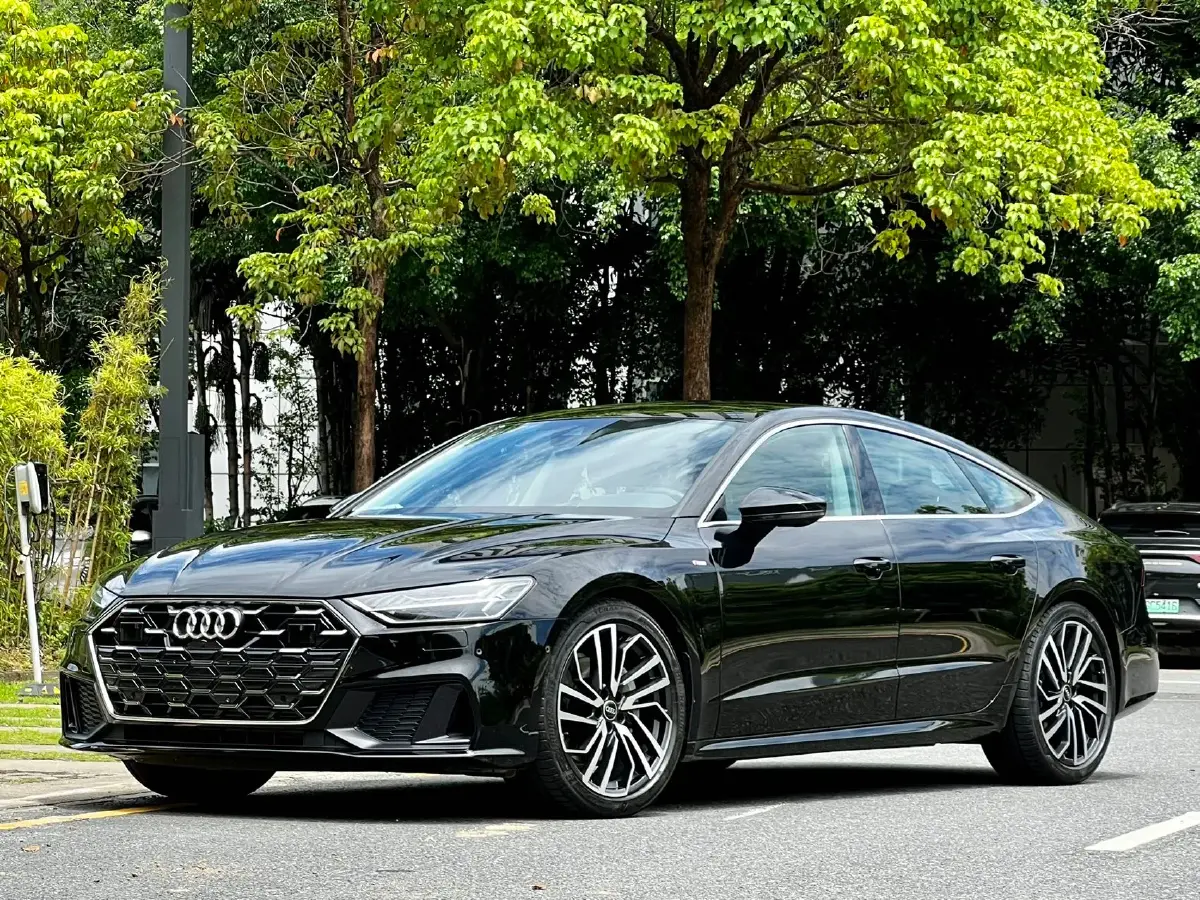 2024 Audi A7 2.0T 265HP L4 7DCT