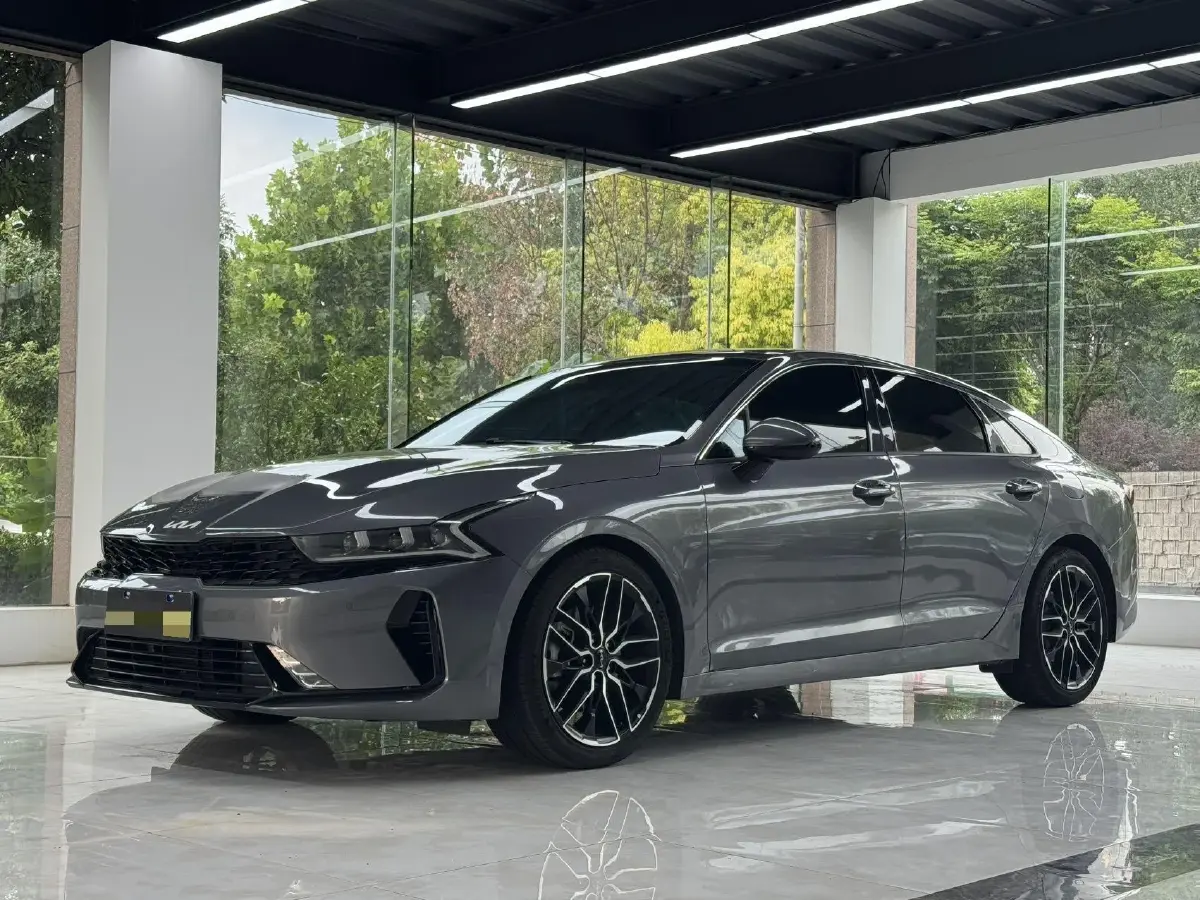 2021 Kia K5 2.0T 240HP L4 8AT
