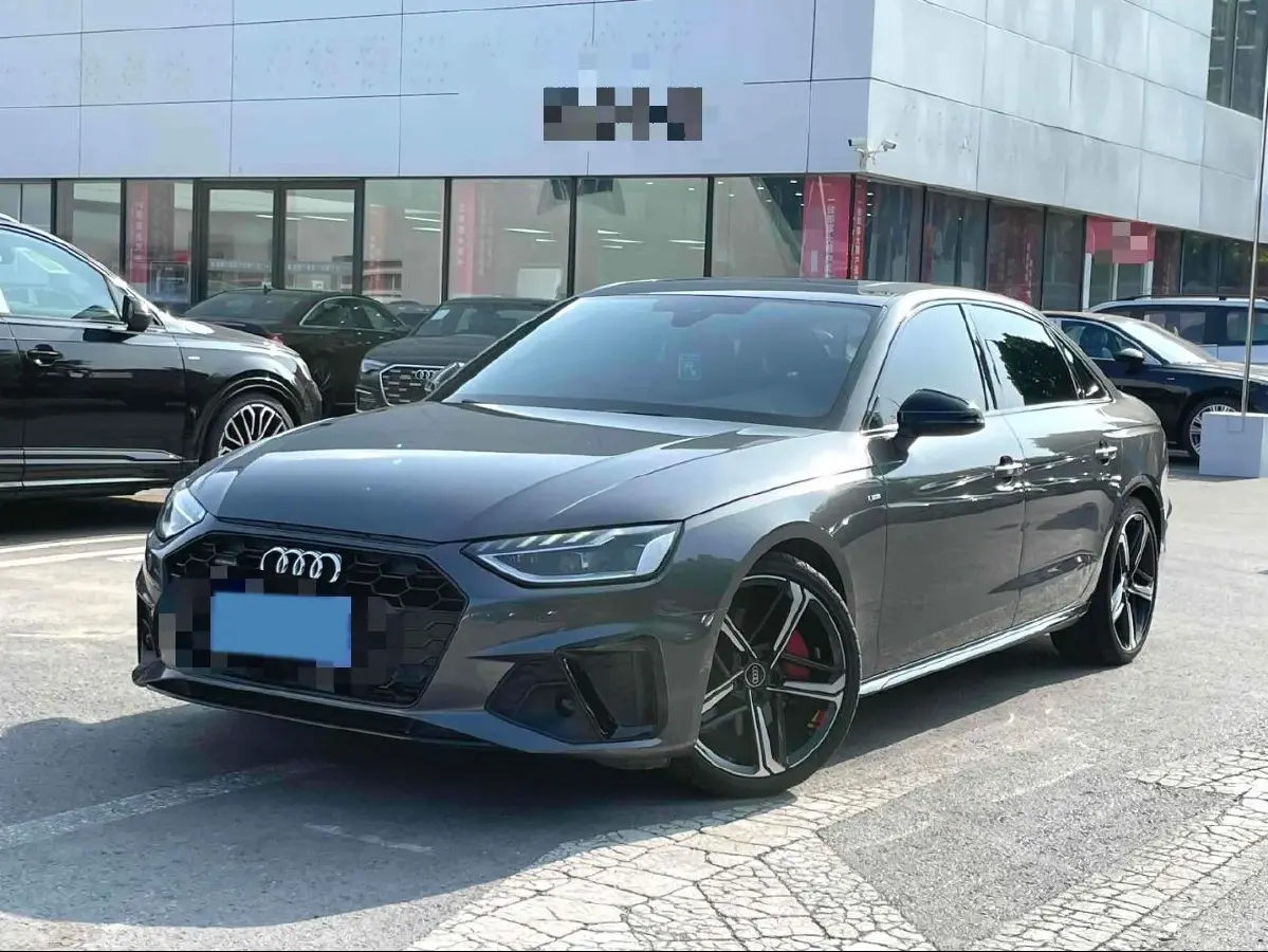 2022 Audi A4L 2.0T 252HP L4 7DCT