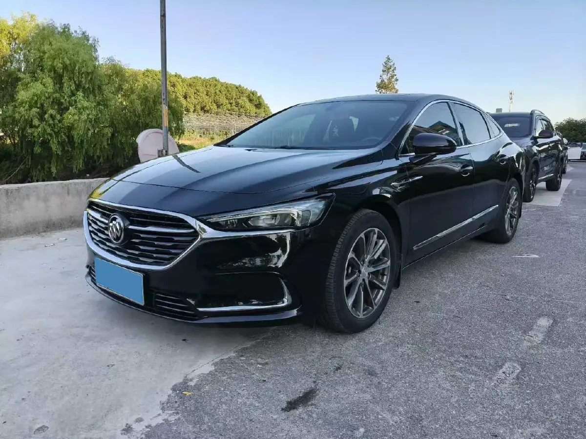 2020 Buick Larcosse 2.0T 237HP L4 9AT