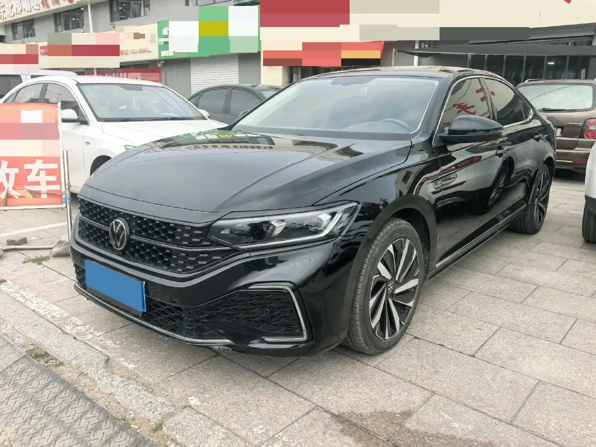 2022 Volkswagen Passat 2.0T 186HP L4 7DCT