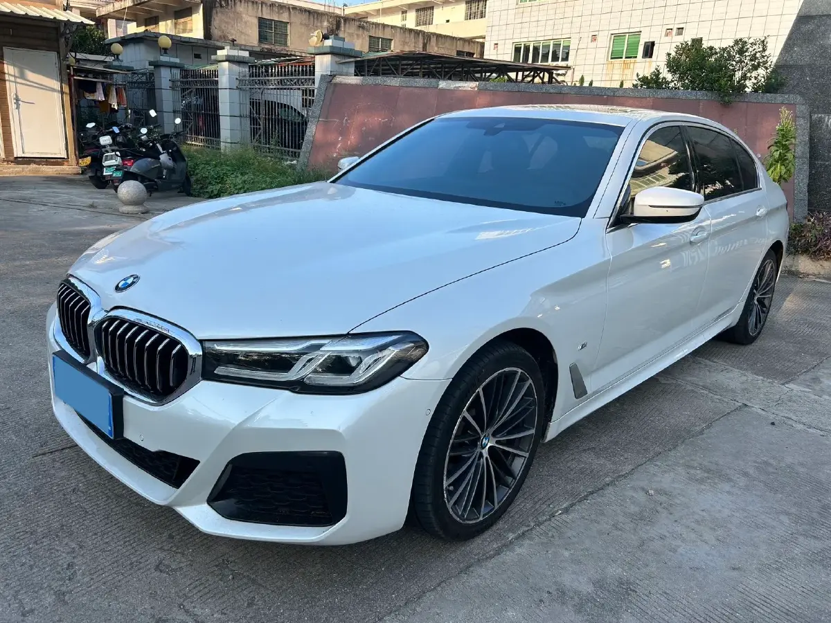 2021 BMW 5 Series 2.0T 252HP L4 8AT