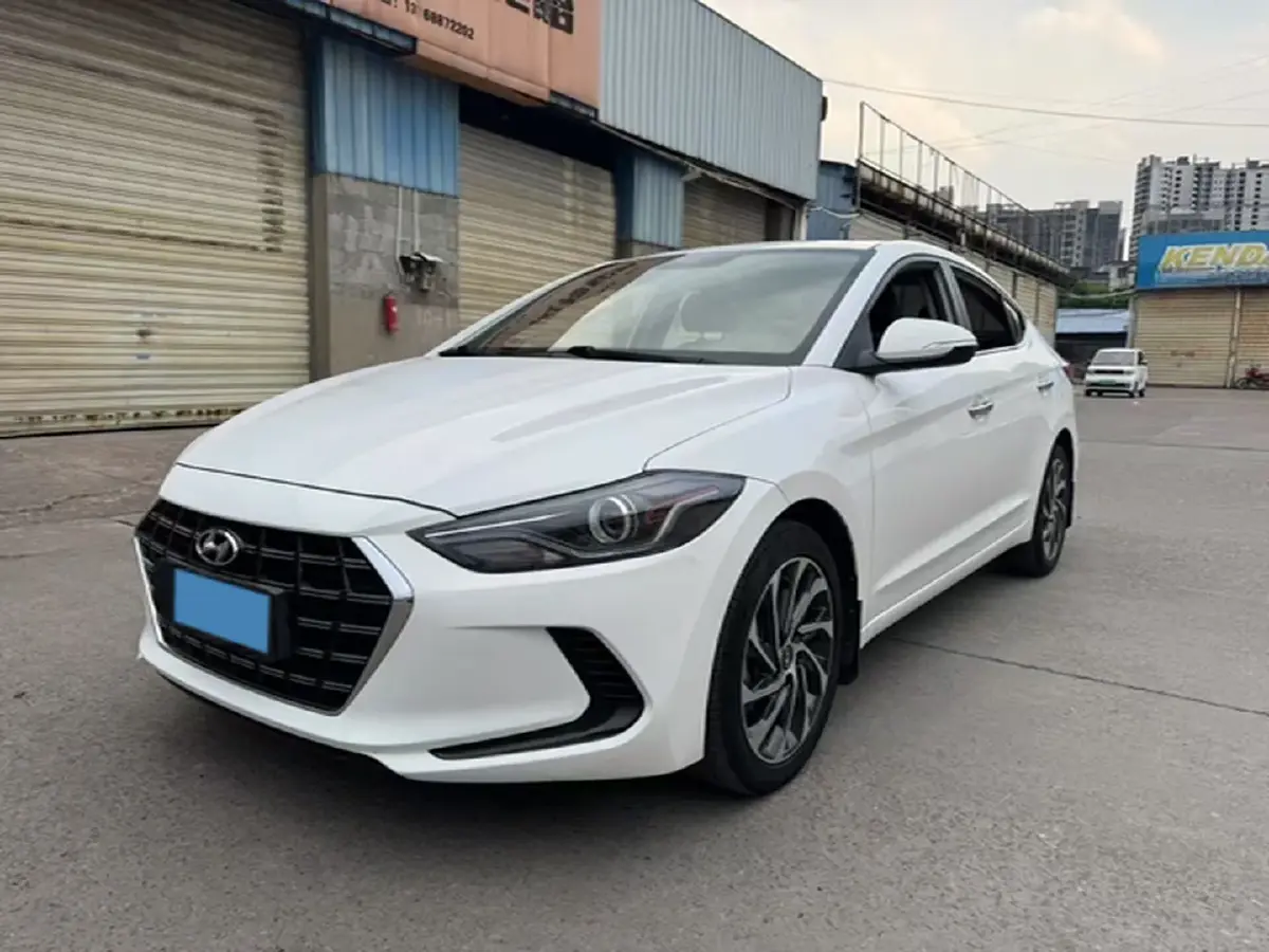 2020 Hyundai Elantra 1.5L 115HP L4 CVT