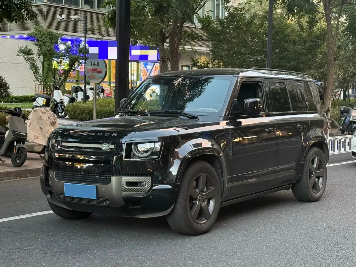 2023 Land Rover Defender 3.0T 400HP L6 8AT