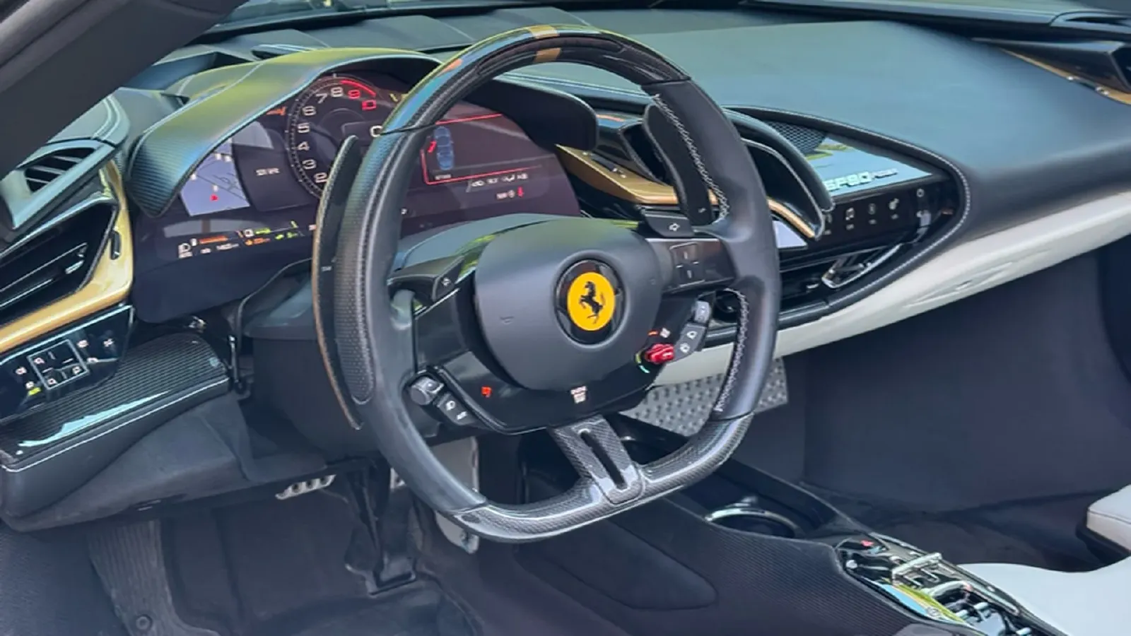 2021 Ferrari SF90 3.9T 781HP V8 8DCT PHEV 7.9KWH,autocango,china used car exporter,china ev exporter,chinese used car exporter,chinese used ev exporter