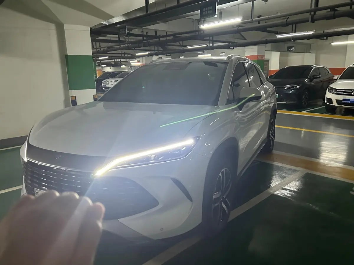 2024 BYD SongL DM-i 1.5L 101HP L4 E-CVT PHEV 18.3KWH