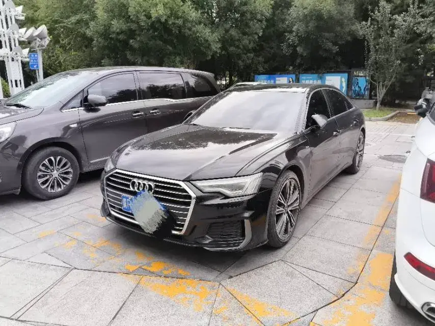 2022 Audi A6L 2.0T 224HP L4 7DCT