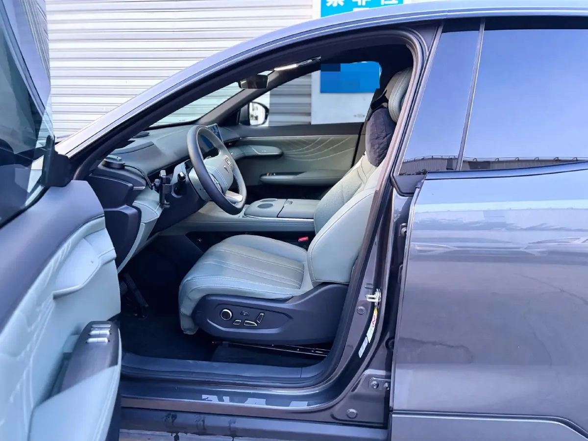 2025 Deepal S07 REEV 98HP REEV 31.73KWH,autocango,china used car exporter,china ev exporter,chinese used car exporter,chinese used ev exporter