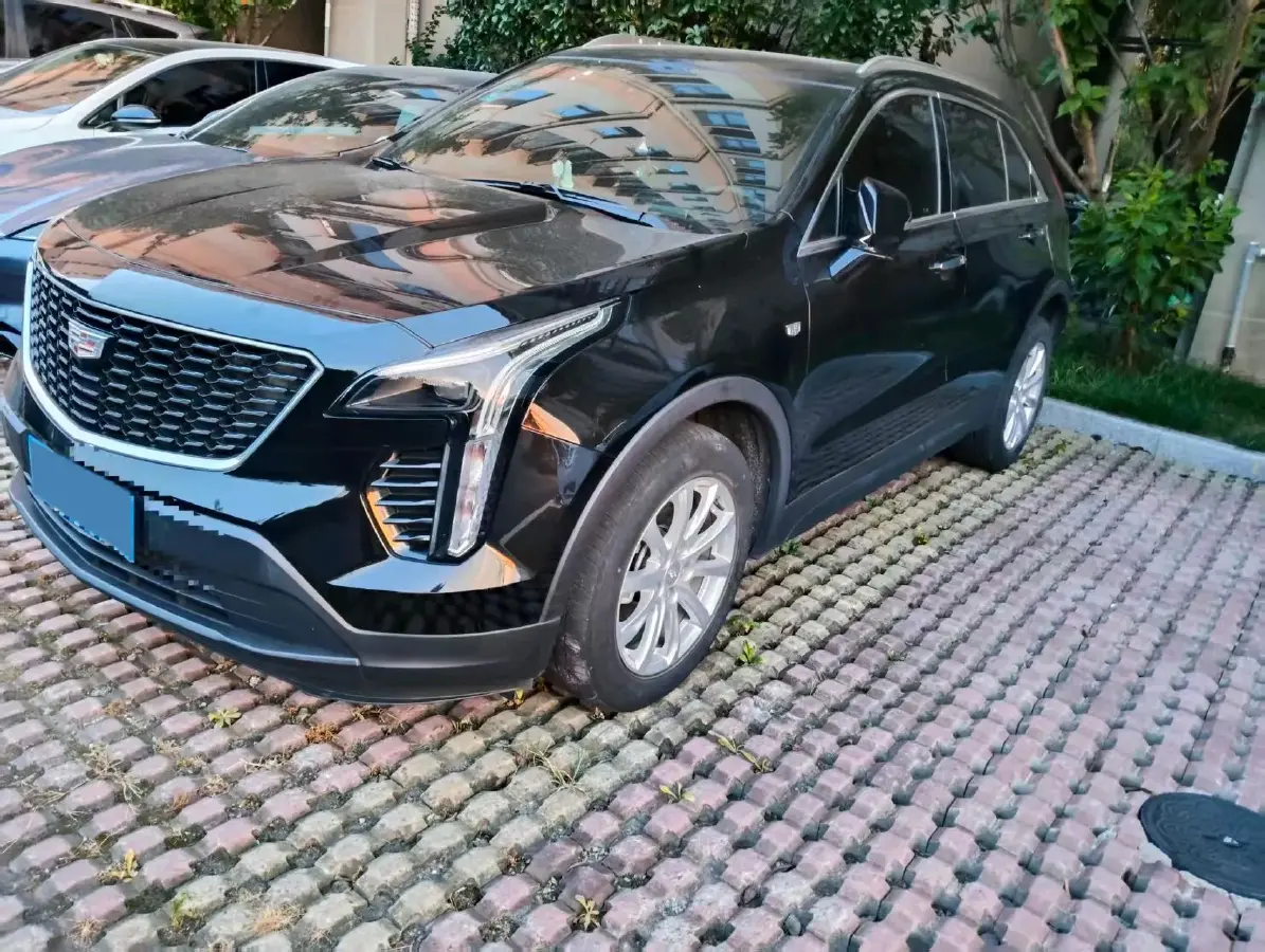 2020 Cadillac XT4 2.0T 241HP L4 9AT