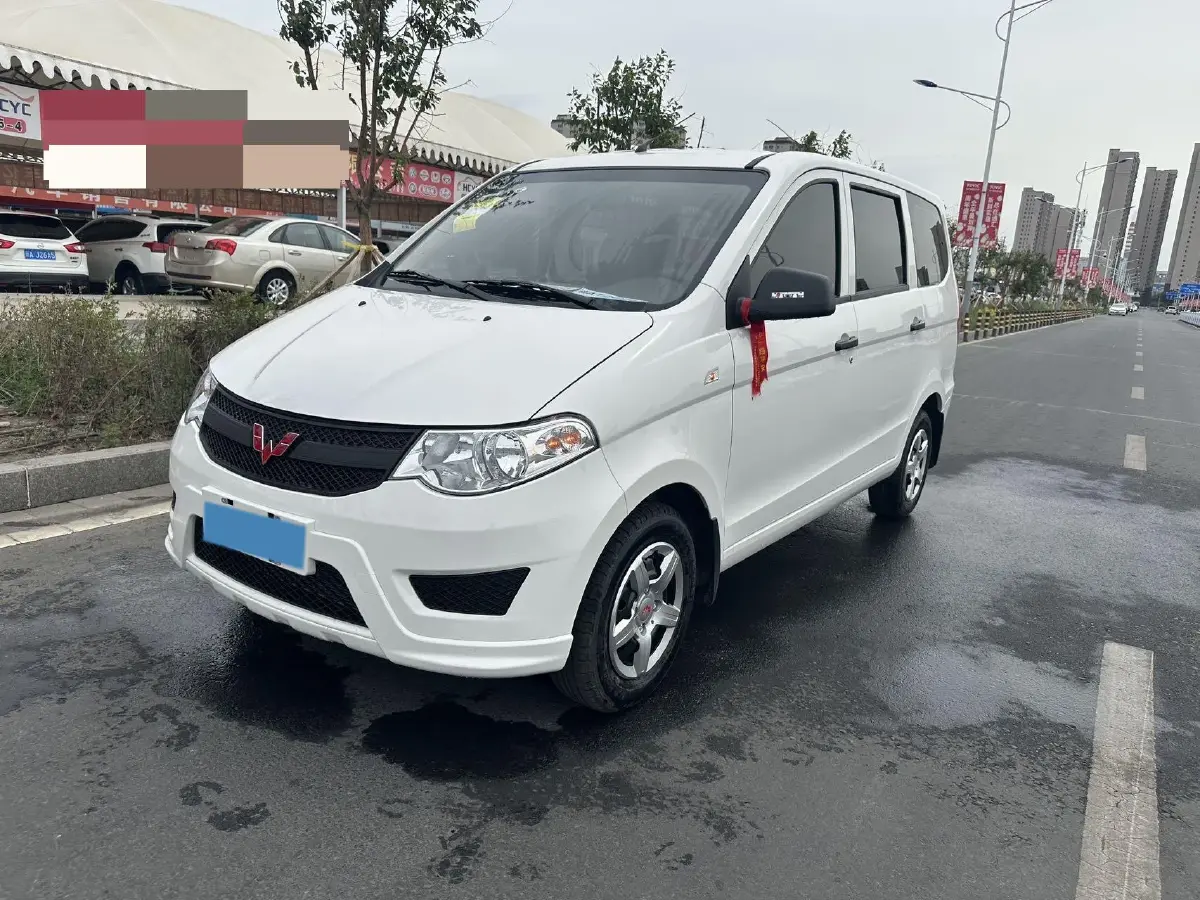 2019 WuLing RongGuang V 1.5L 99HP L4 6MT