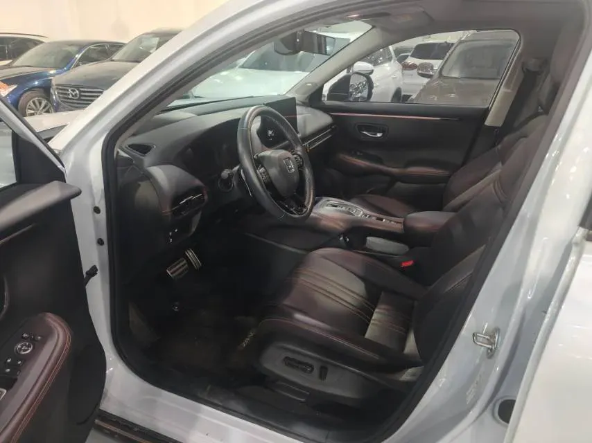 2023 Honda ZR-V 2.0L 143HP L4 E-CVT Hybrid,autocango,china used car exporter,china ev exporter,chinese used car exporter,chinese used ev exporter