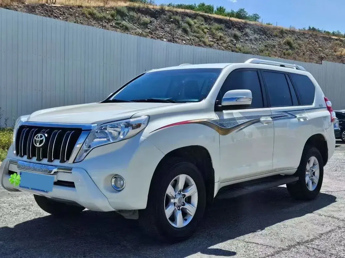 2017 Toyota Corolla 1.6L 122HP L4 CVT