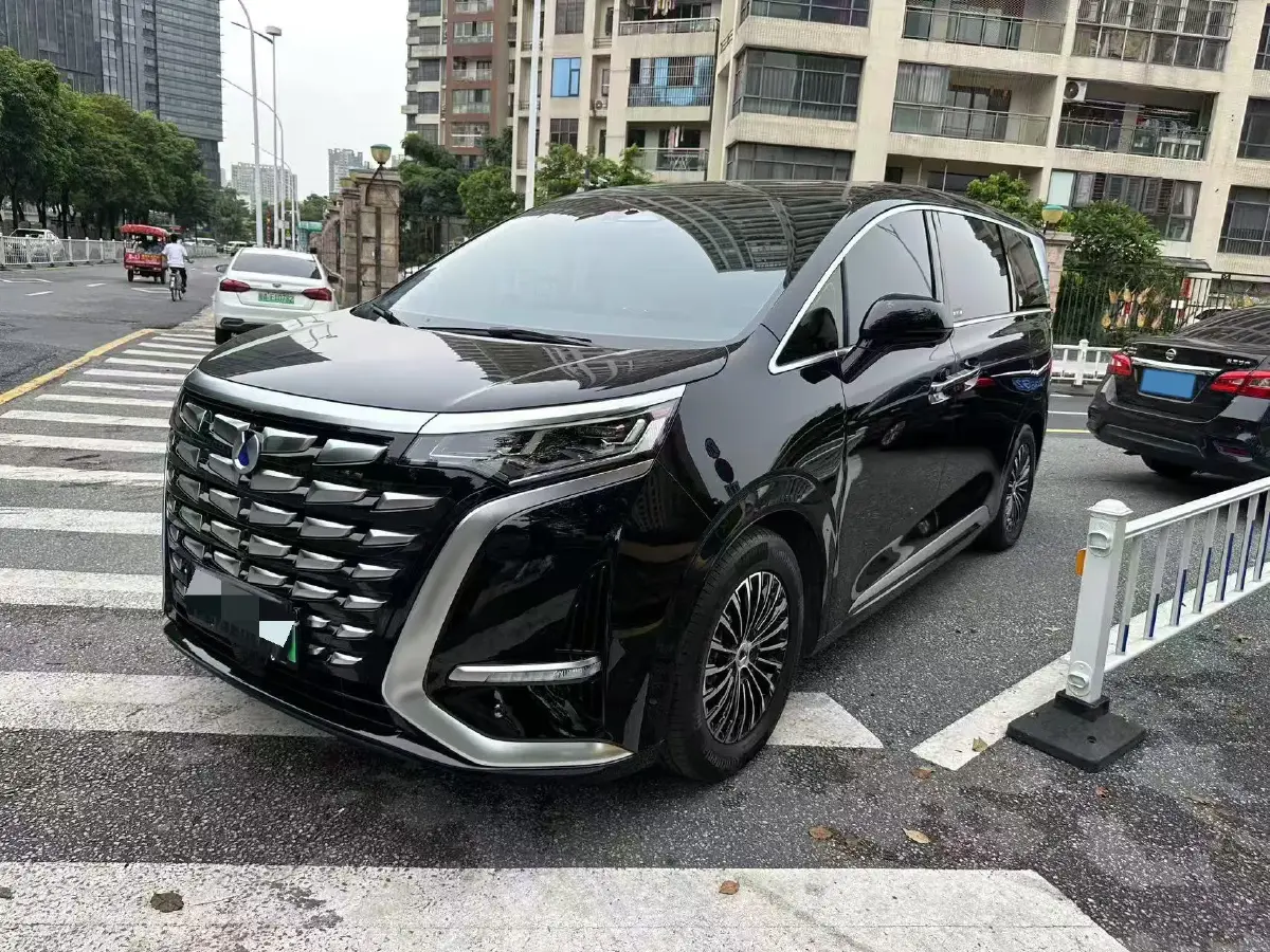 2024 Denza D9 1.5T 139HP L4 E-CVT PHEV 40KWH