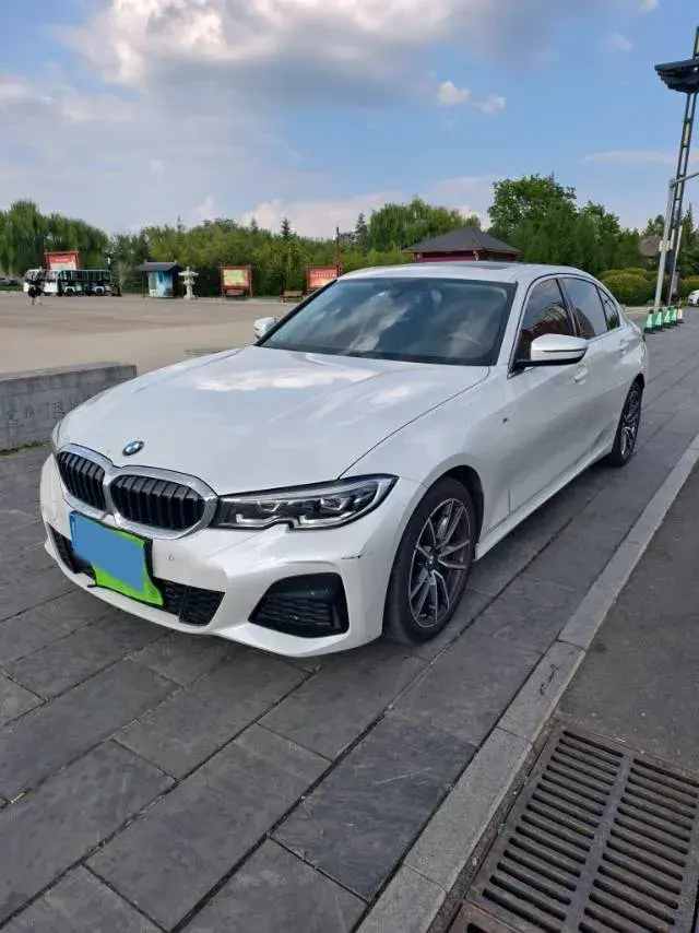 2021 BMW 3 Series 2.0T 156HP L4 8AT