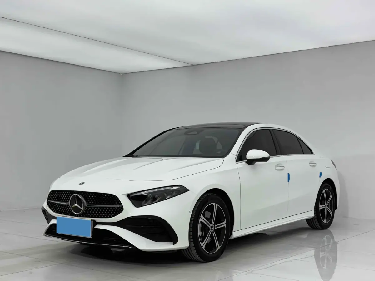 2023 Mercedes-Benz A Class 1.3T 163HP L4 7DCT