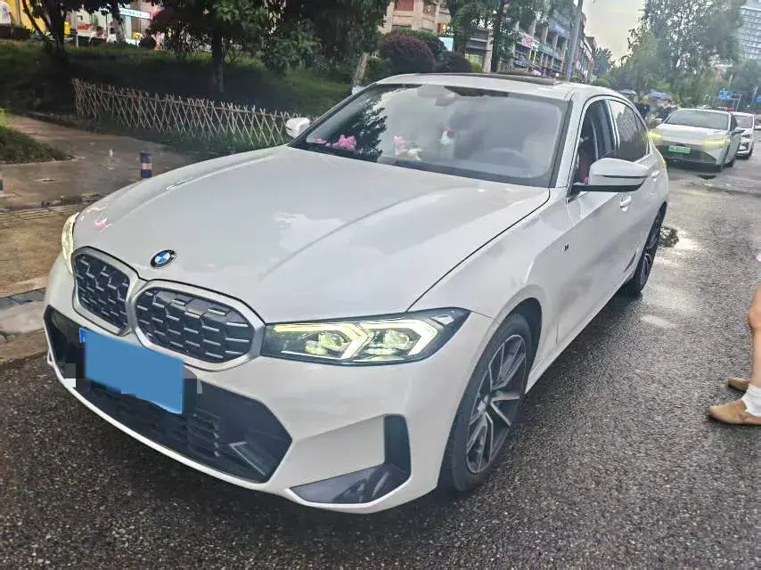 2024 BMW 3 Series 2.0T 184HP L4 8AT