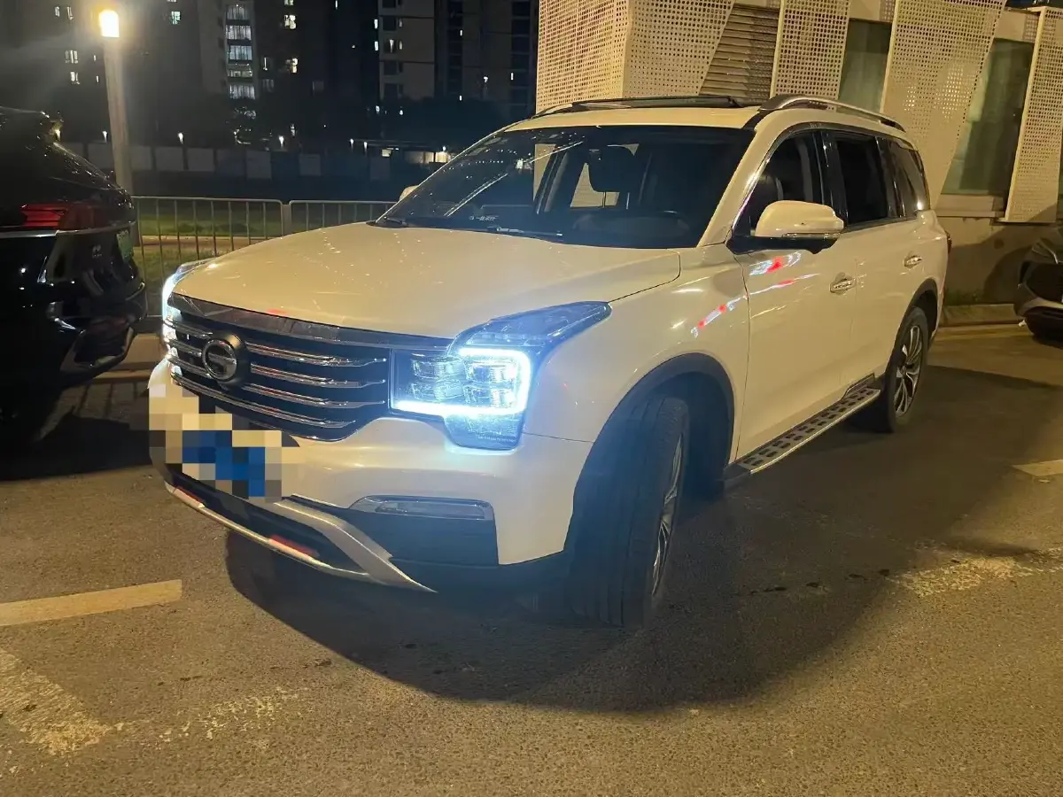 2017 GAC Trumpchi GS8 2.0T 201HP L4 6AT