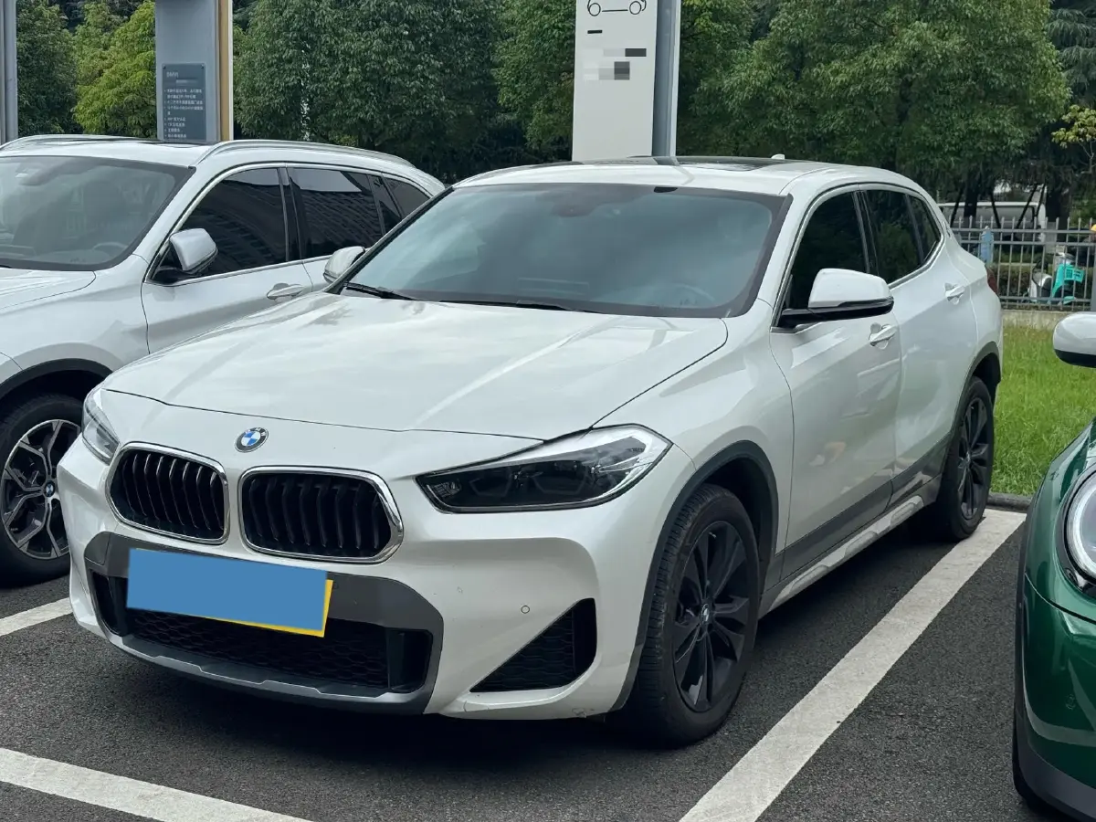2021 BMW X2 2.0T 192HP L4 7DCT