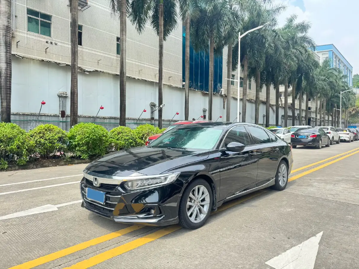 2022 Honda Accord 1.5T 194HP L4 CVT