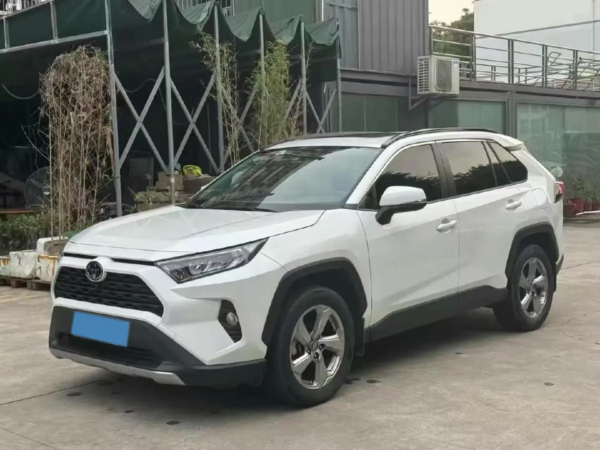 2021 Toyota RAV4 2.0L 171HP L4 CVT