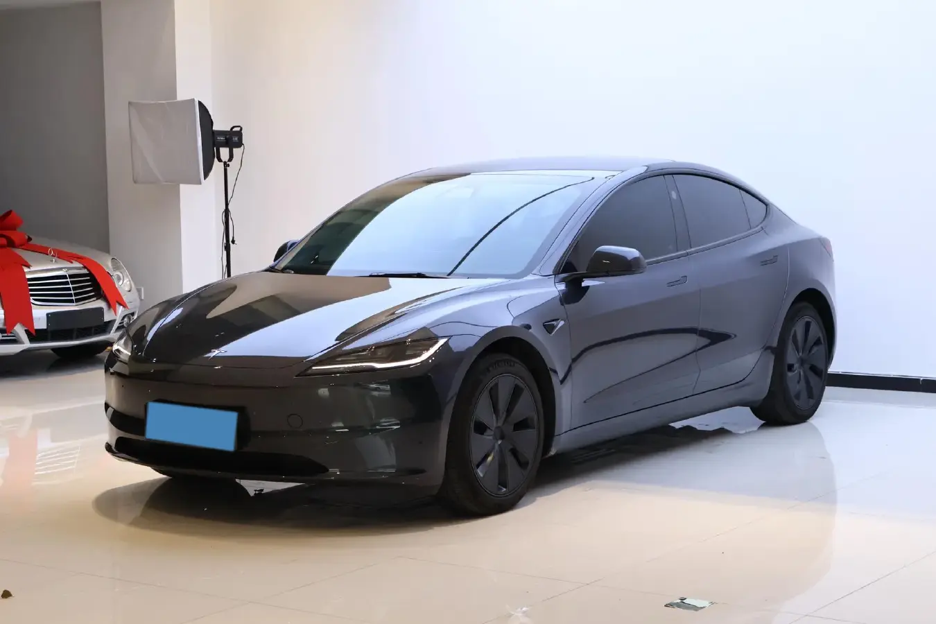 2023 Tesla Model 3 BEV 60KWH
