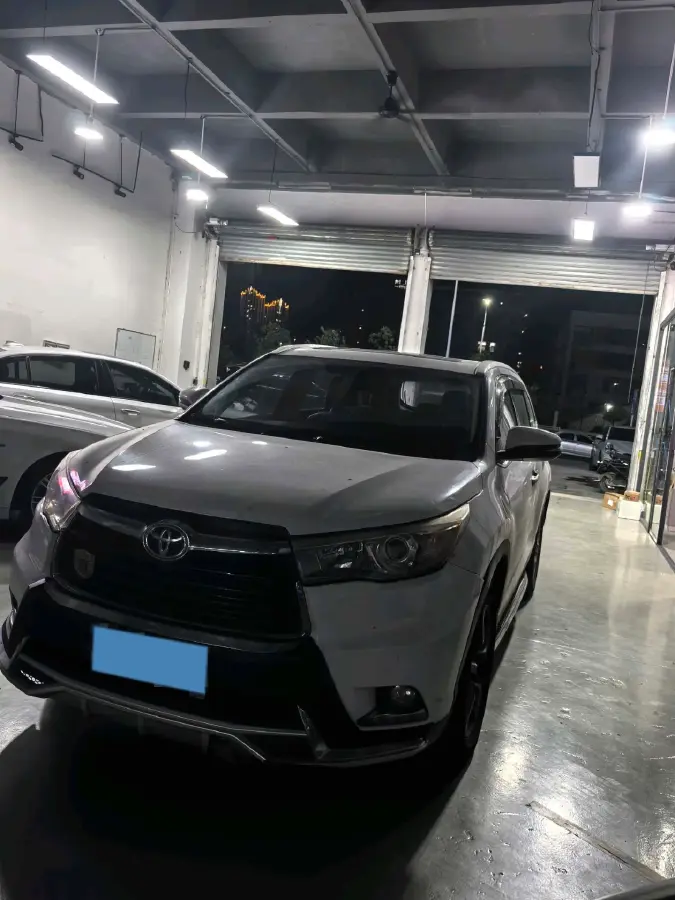 2017 Toyota Highlander 2.0T 220HP L4 6AT