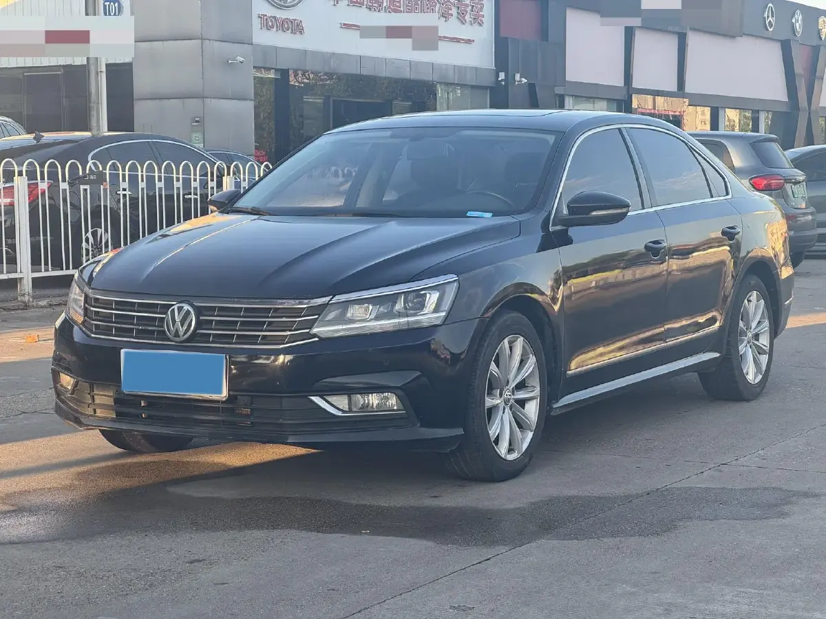 2017 Volkswagen Passat 1.8T 180HP L4 7DCT