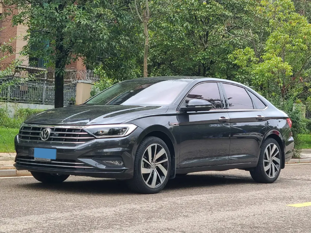 2021 Volkswagen Sagitar 1.4T 150HP L4 7DCT