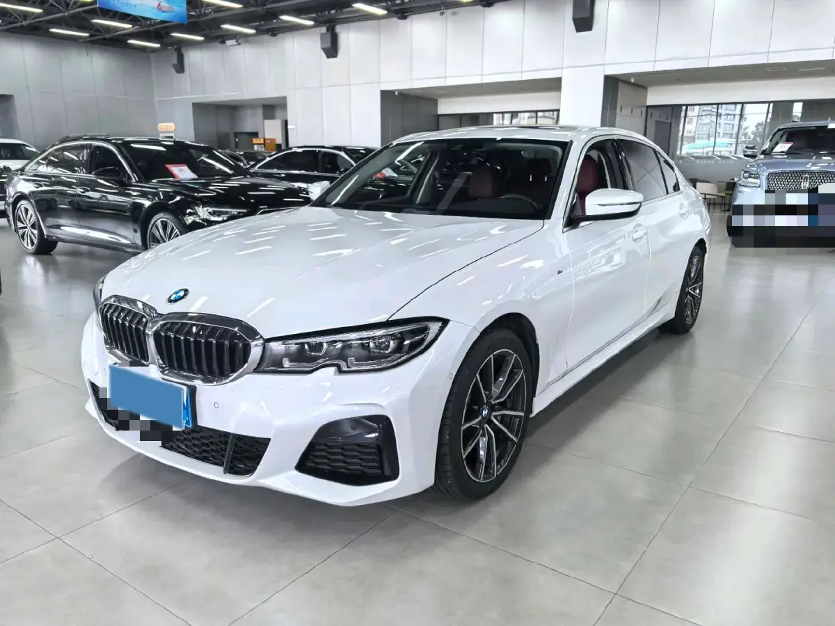 2022 BMW 3 Series 2.0T 184HP L4 8AT