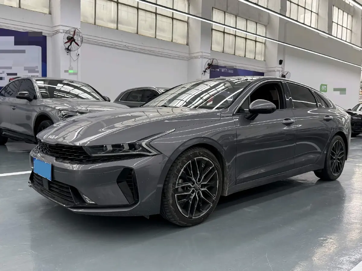 2020 Kia K5 2.0T 240HP L4 8AT