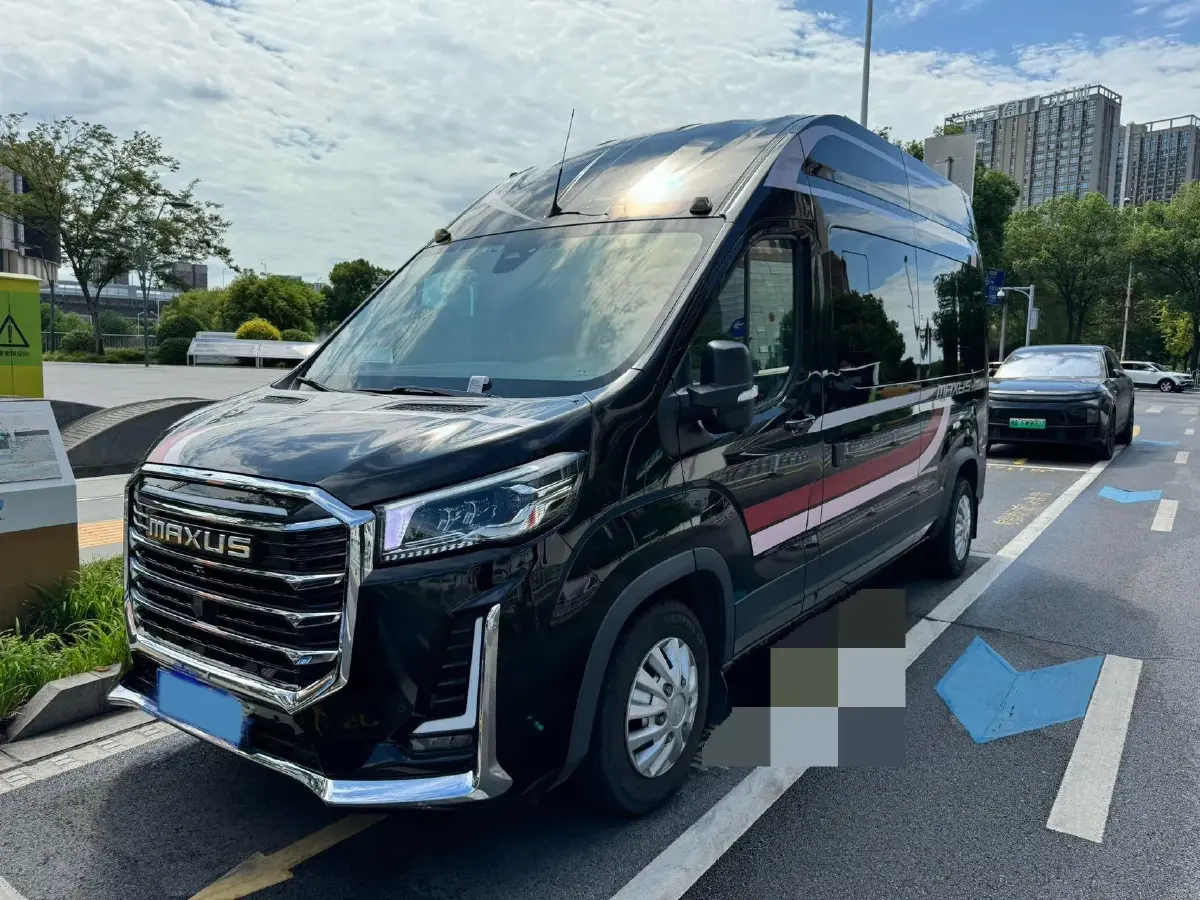 2022 MAXUS V100 RV 2.0T 150HP L4 6AT
