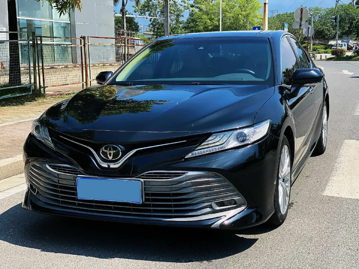 2018 Toyota Camry 2.5L 209HP L4 8AT