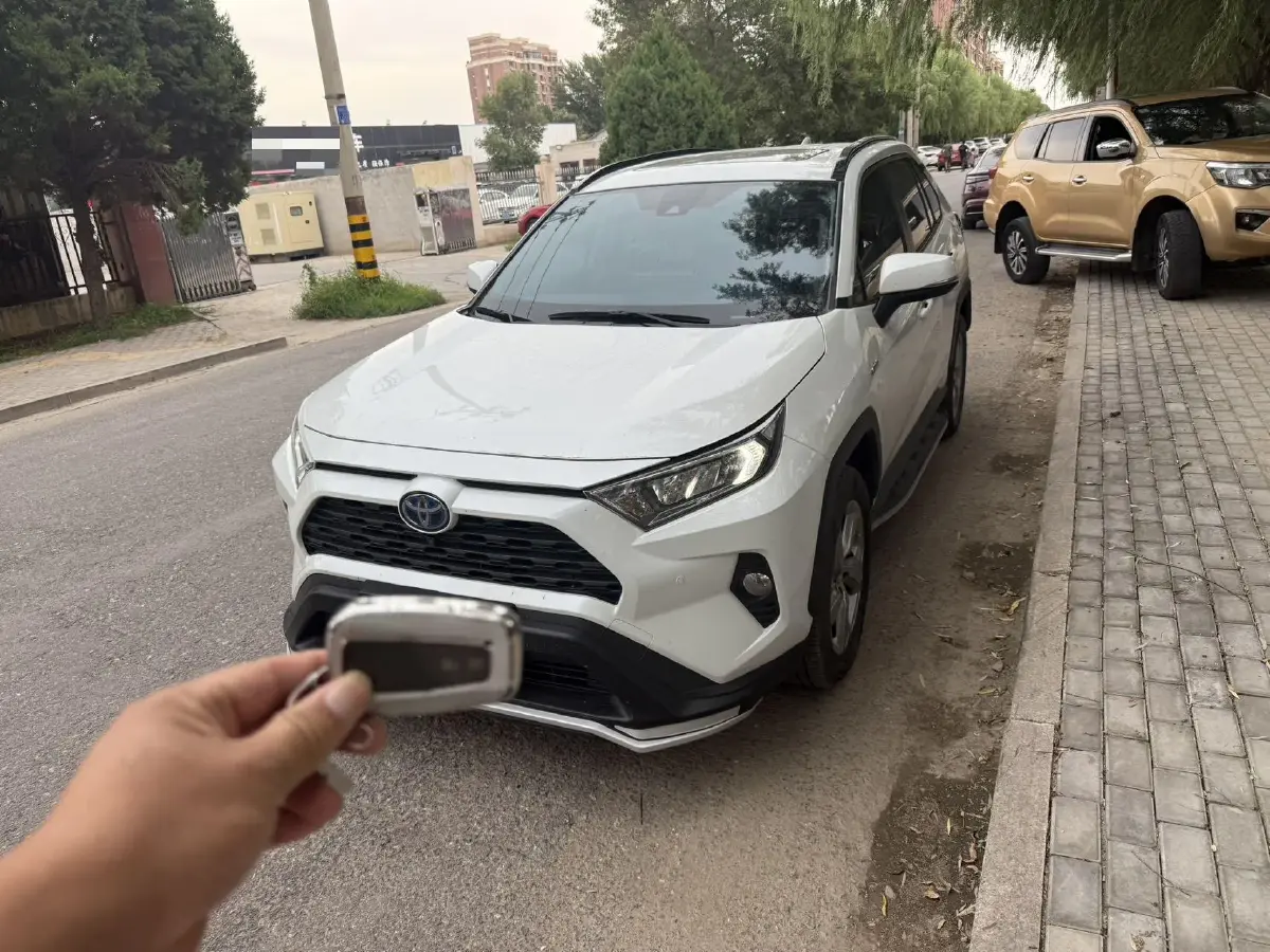 2022 Toyota RAV4 Hybird E+ 2.5L 180HP L4 E-CVT PHEV 15.984KWH