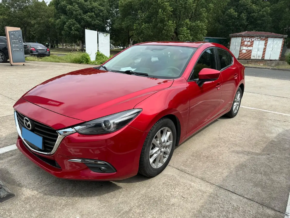 2017 Mazda 3 Axela 1.5L 117HP L4 6AT