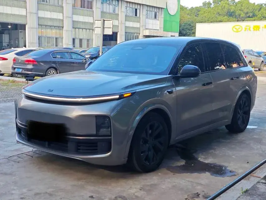 2023 Li L8 Range Extended 154HP REEV 40.9KWH