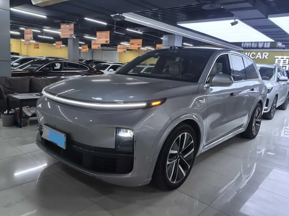 2024 Li L8 Range Extended 154HP REEV 52.3KWH