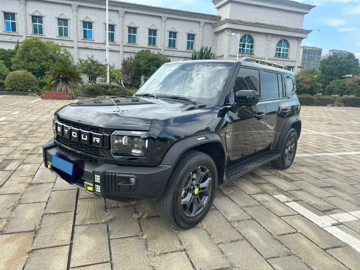 2023 Jetour Traveller 2.0T 254HP L4 7DCT