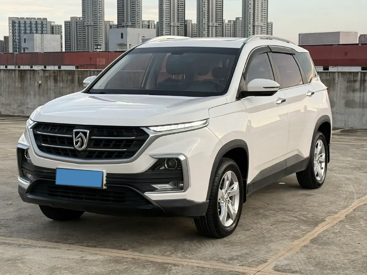 2018 BaoJun 530 1.5T 150HP L4 6MT