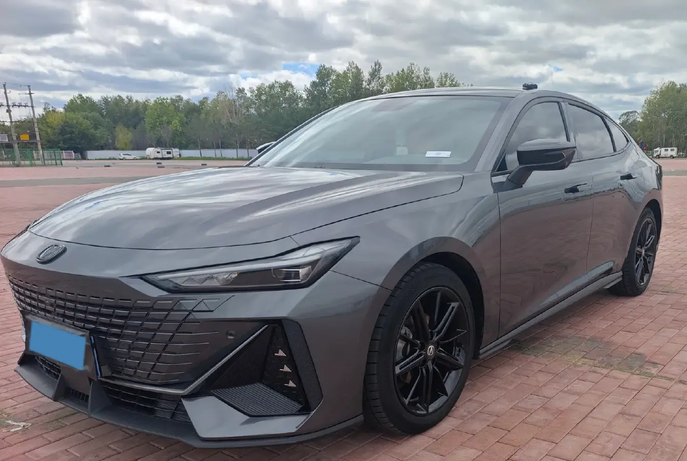 2022 ChangAn UNI-V 1.5T 188HP L4 7DCT